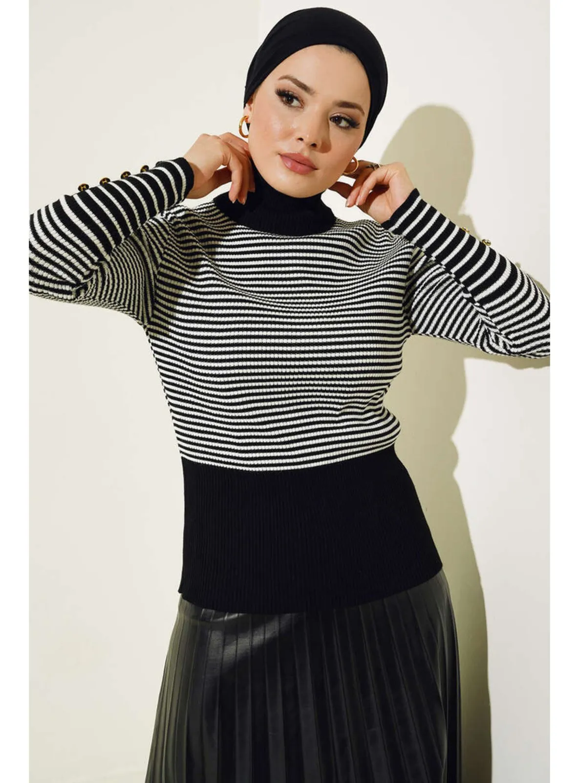 Black - Knit Sweaters