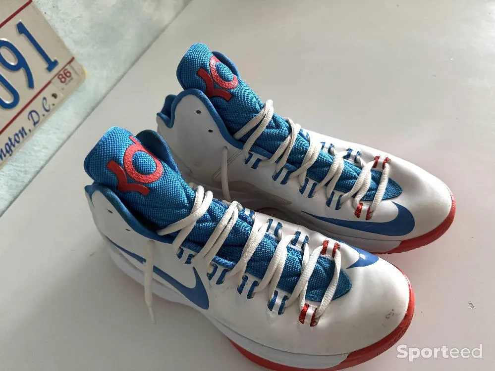 Chaussures Basket : Kobe  d'occasion Ajouté le : 19/08/2024