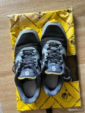 Chaussures de trail d'occasion Ajouté le : 26/06/2024