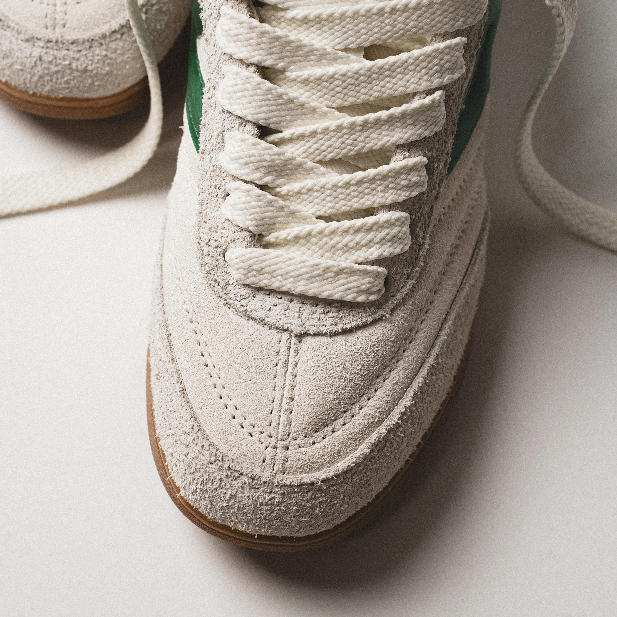 New Balance - URC42HG (sea salt)